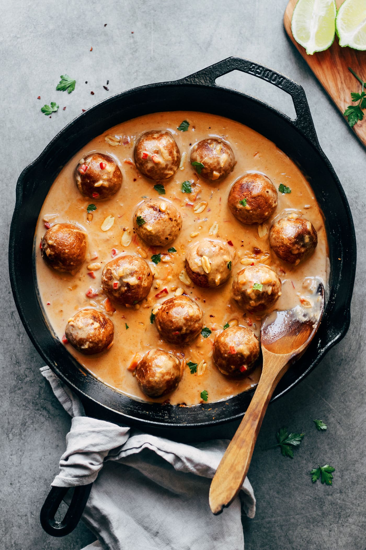Fonio Balls in African Peanut Sauce (Vegan)