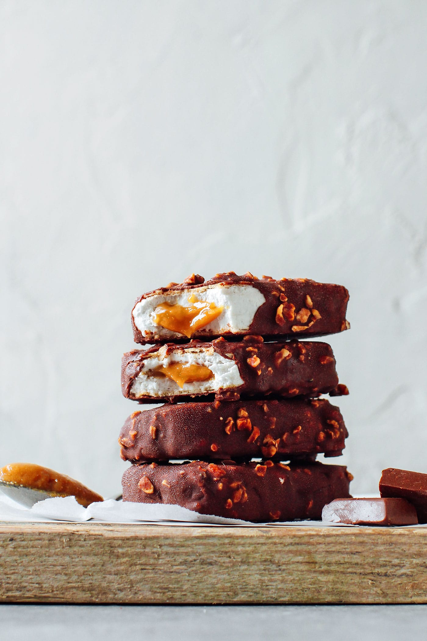 Salted Caramel & Vanilla Mylk Chocolate Bars