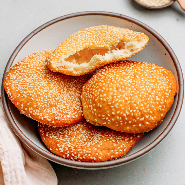 Bánh Tiêu (Vietnamese Donuts!)