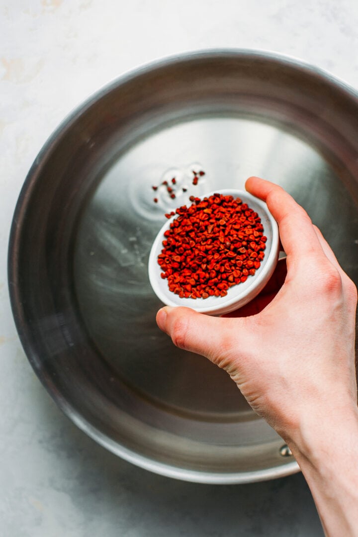 How to Make Annatto Oil