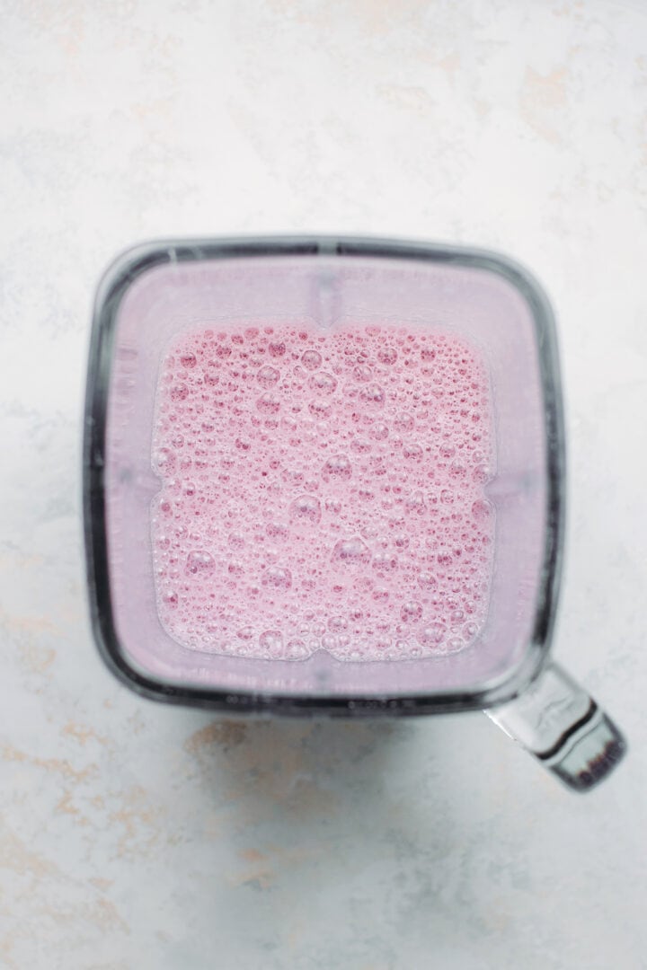 Taro milk tea in a blender.