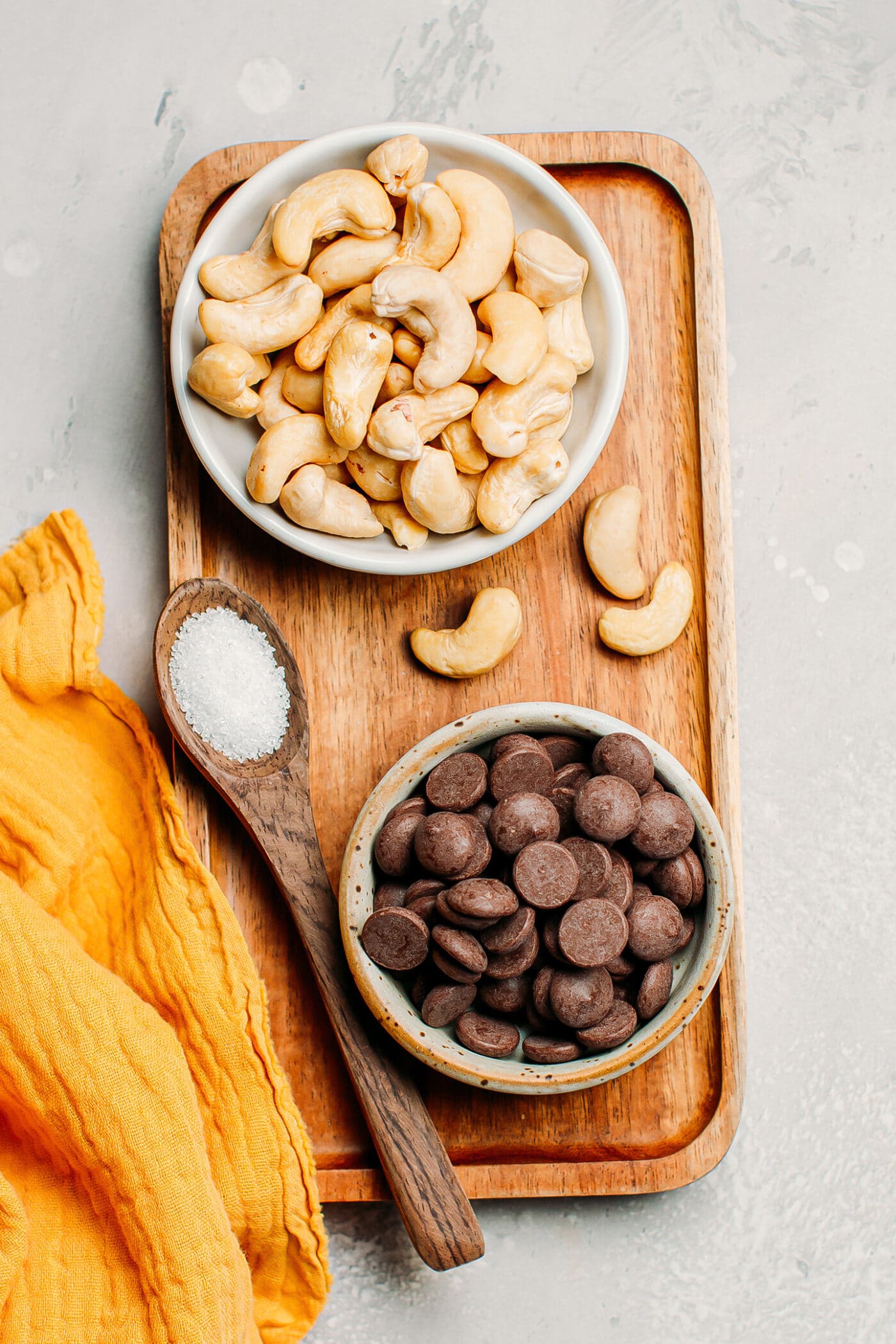 Ingredients like cashews, dark chocolate, and sugar.