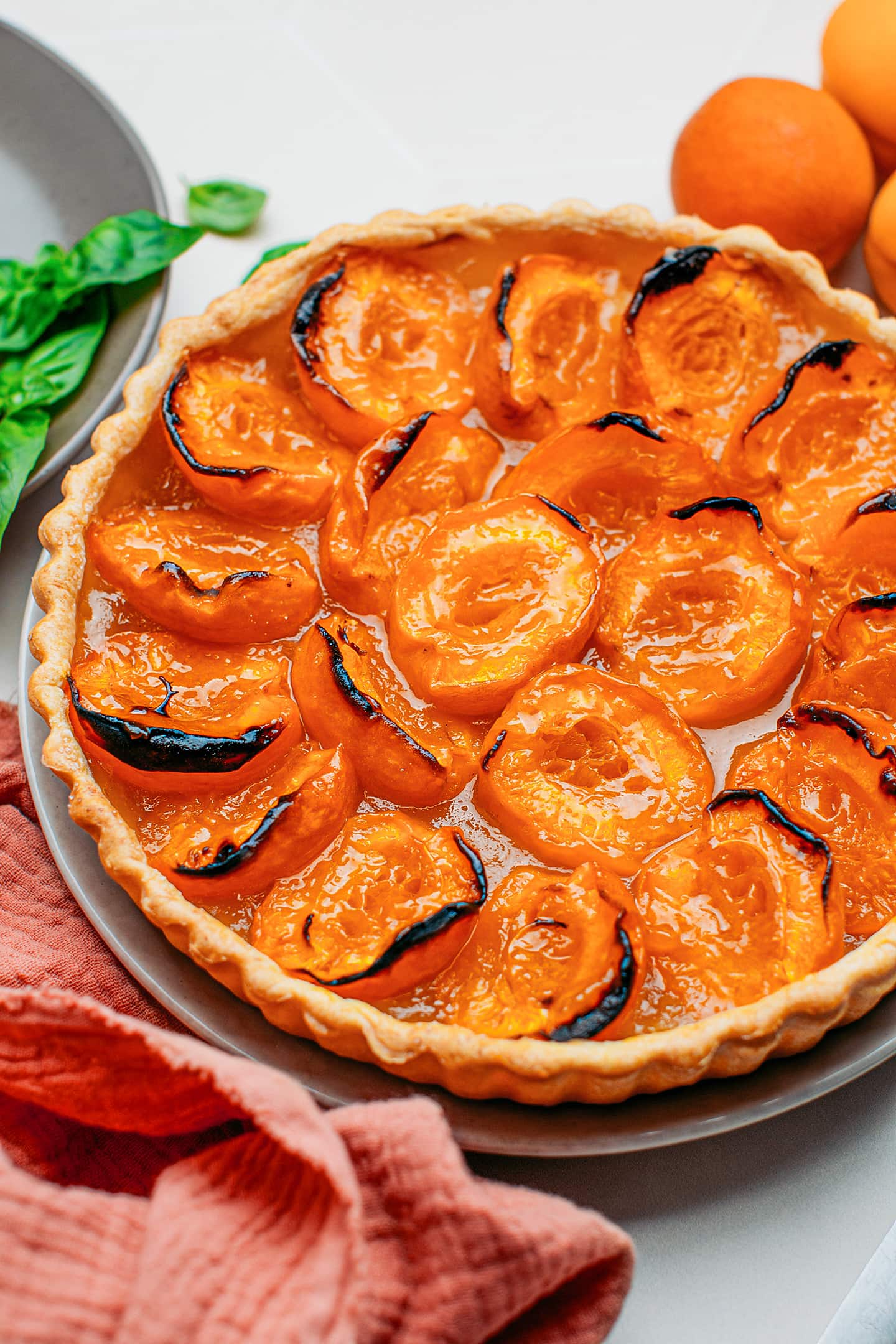 Tart with caramelized apricots.
