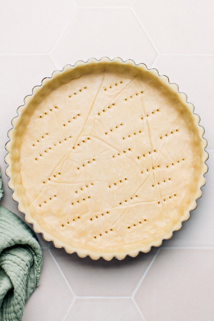 Pie crust in a pie pan.