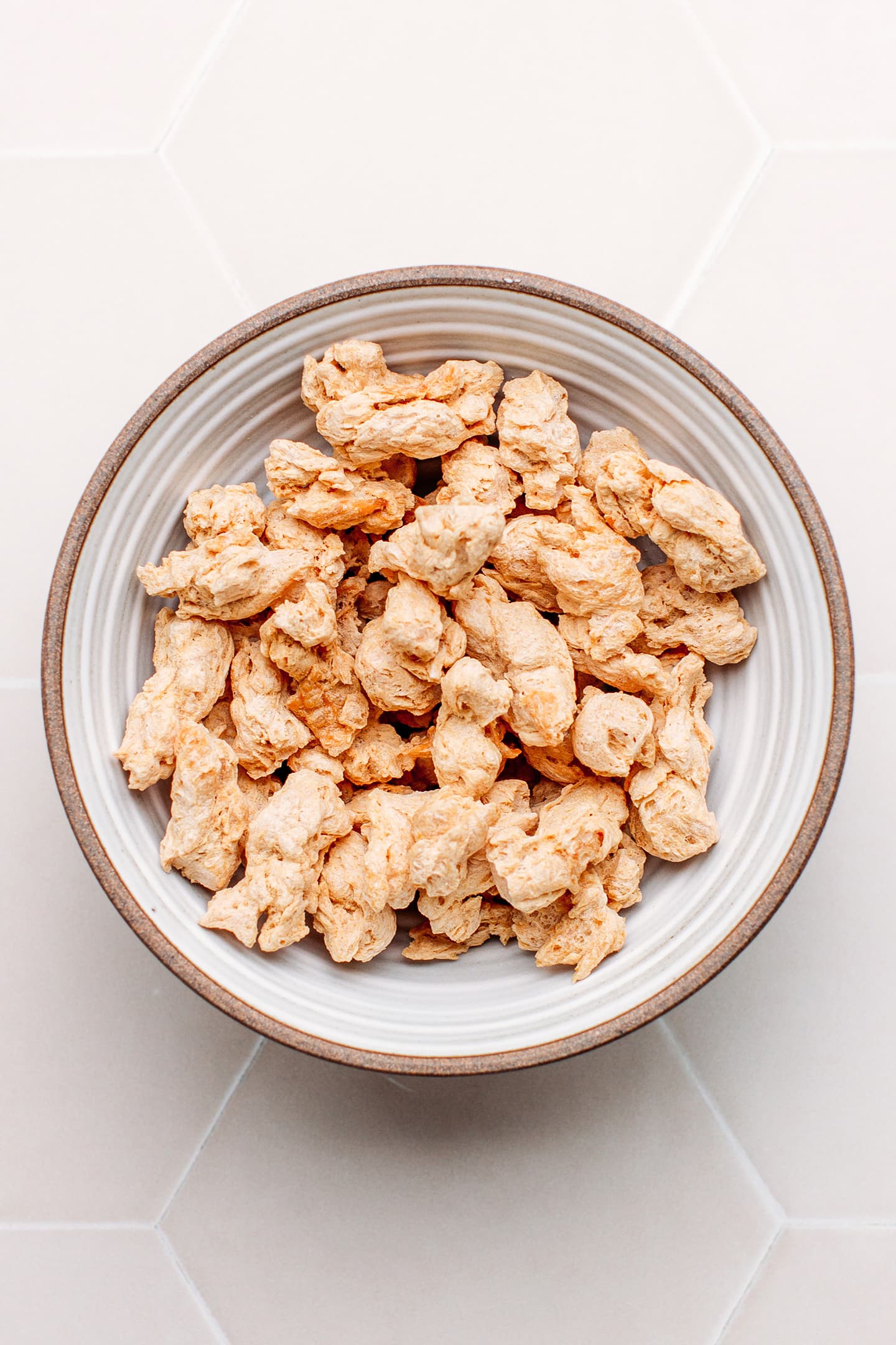 Dry soy curls in a small bowl.