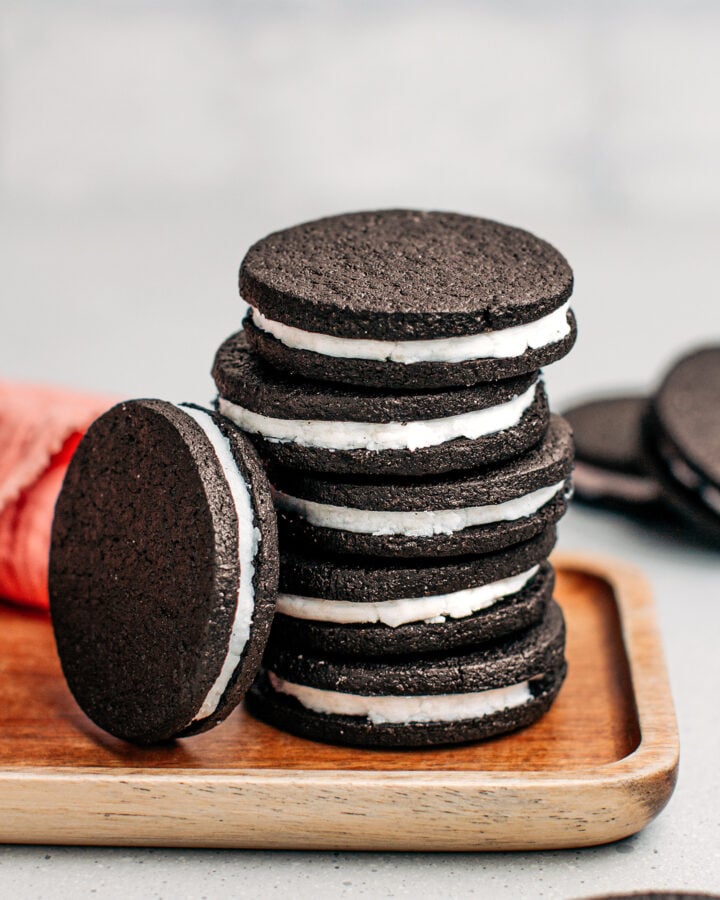 Homemade Oreo Cookies (Vegan)