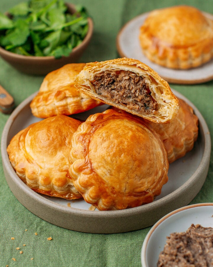 Vegan Pâté Chaud (Vietnamese Meat Pastries)