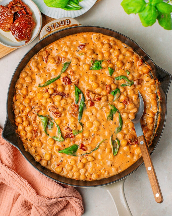 Creamy Marry Me Chickpeas (One Pot, 30 Minutes)