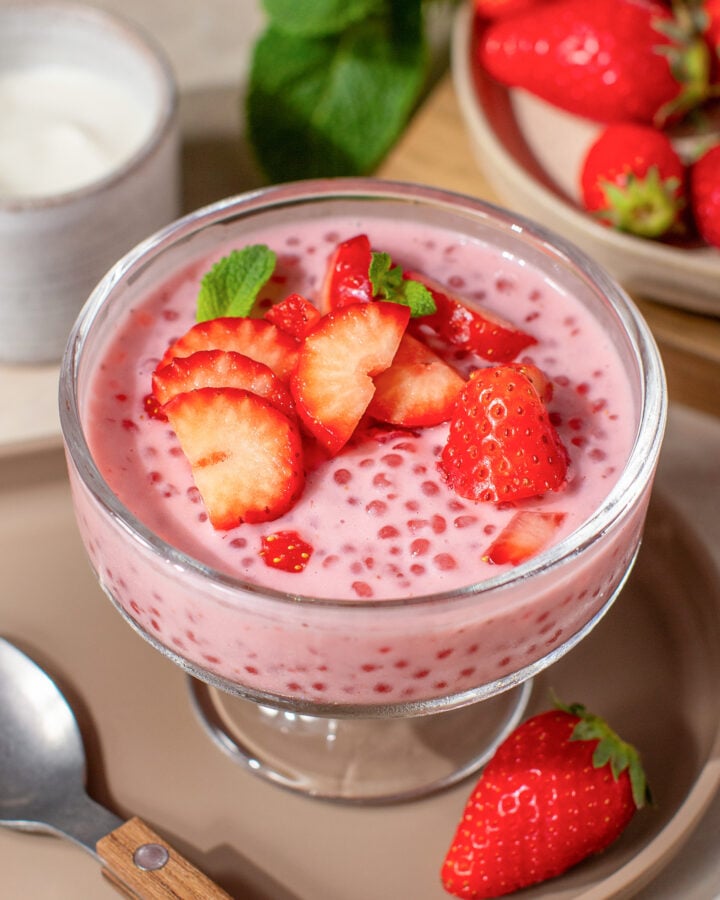 Strawberry Sago (Creamy Tapioca Dessert)