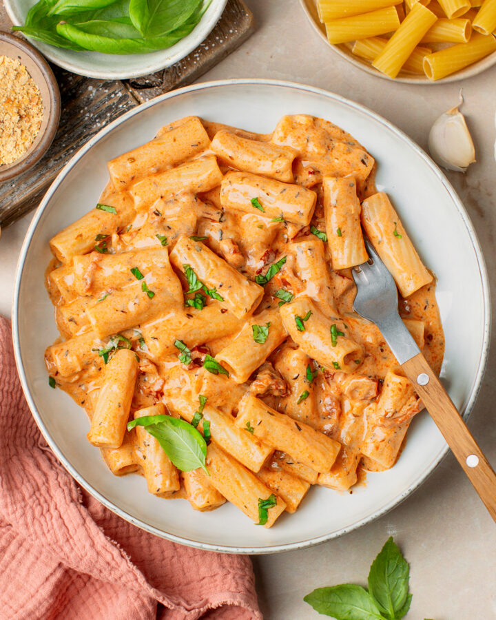 Creamy Vegan Marry Me Pasta (30 Minutes!)